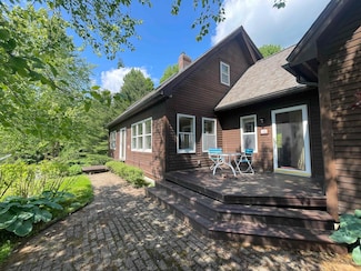 145 Valley View Rd, Waterbury Center, VT 05677