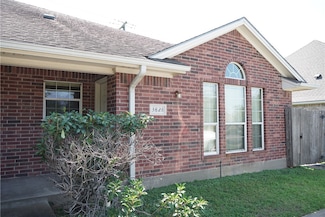 3828 Oldenburg Ln, College Station, TX 77845