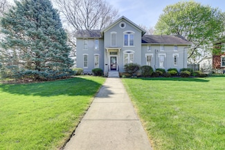 911 E 2nd St, Sterling, IL 61081