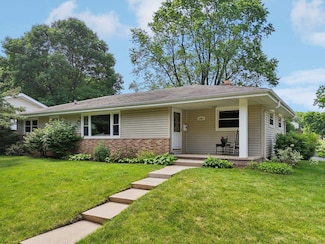 4901 Ralph Cir, Madison, WI 53714
