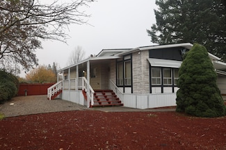 1125 Lee Roze Ln, Grants Pass, OR 97527