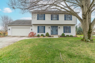 830 Pinehurst Dr, Tipp City, OH 45371