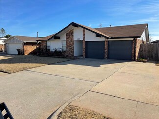 1000 NE 24th St, Moore, OK 73160