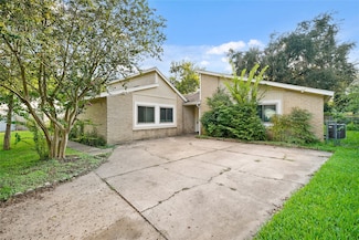 1606 Stone Lake Dr, Missouri City, TX 77489