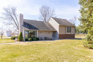 9427 NE 134th Ave, Maxwell, IA 50161