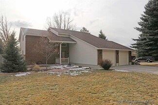 913 Oakhurst Dr, Cheyenne, WY 82009