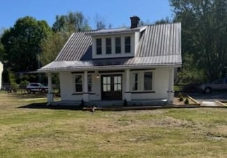 110 Vincent Ln, Richlands, VA 24641