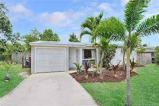 2515 NE Letitia St, Jensen Beach, FL 34957