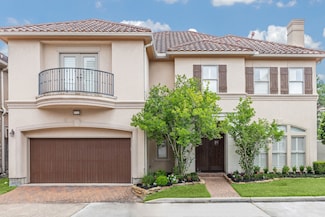 7722 N Hunters Creekway Dr, Houston, TX 77055