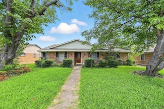 4734 Preston Trail Dr, Mesquite, TX 75150