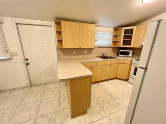 1674 NE 174th St Unit REAR, North Miami Beach, FL 33162