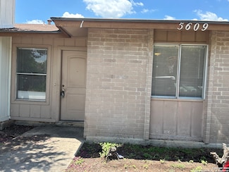 5609 Lochmoor Unit 1, San Antonio, TX 78244