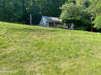 18751 State Route 22, Petersburg, NY 12138