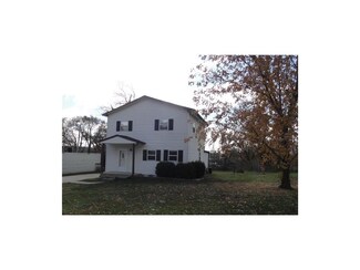 32715 W 83rd St, De Soto, KS 66018