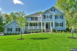 181 E Crescent Ave, Mahwah, NJ 07430