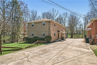 3809 Elmwood Ave, Austintown, OH 44515