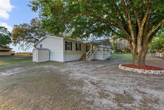 3931 Ryans Ln, Zephyrhills, FL 33541