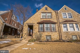 809 Knorr St, Philadelphia, PA 19111