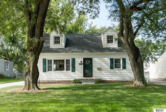 8129 Barbara St, Omaha, NE 68124