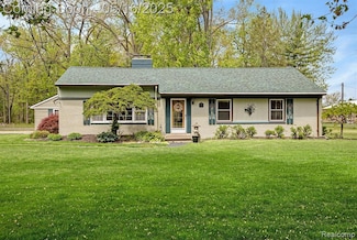 1540 Ash St, Carleton, MI 48117
