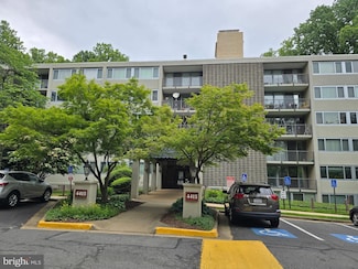 4415 Briarwood Ct N Unit 11, Annandale, VA 22003