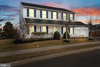 813 Karlyn Ln, Collegeville, PA 19426
