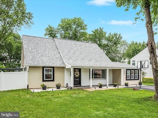 13222 Parson Ln, Fairfax, VA 22033