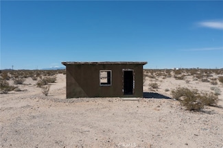 1476 W Hales Dr, Joshua Tree, CA 92252