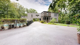 832 Ironwood Dr, Frankfort, IL 60423