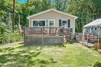 3342 McDonald Ave, Schenectady, NY 12304
