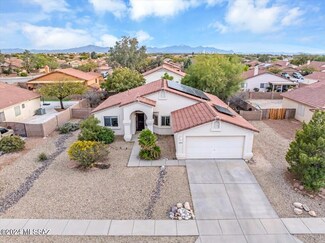 8870 E Maxwell Dr, Tucson, AZ 85747