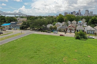 611 Thayer St, New Orleans, LA 70114