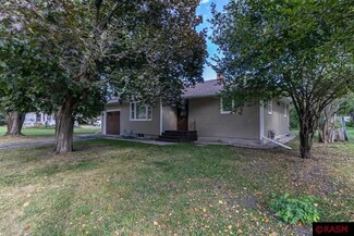 120 120 S Truwe St, Amboy, MN 56010