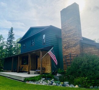 553 Kelly Creek Dr NW, Baudette, MN 56623