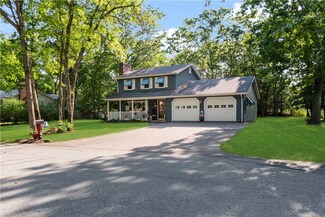 23 Georgianna Ave, North Smithfield, RI 02896