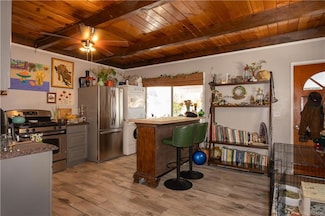 1025 W Country Club Blvd, Big Bear City, CA 92314