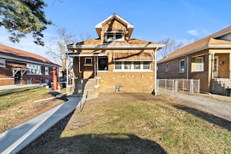 2017 S 5th Ave, Maywood, IL 60153