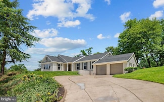 8200 Clay Dr, Fort Washington, MD 20744