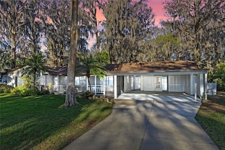 11243 Dead River Rd, Tavares, FL 32778