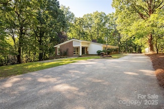 981 Sherwood Cir, Lancaster, SC 29720