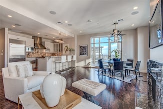 2555 N Pearl St Unit 1305, Dallas, TX 75201