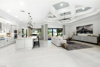 6851 Lakewood Isle Dr, Fort Myers, FL 33908