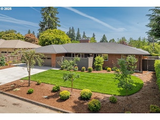 607 W 35th St, Vancouver, WA 98660
