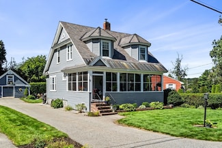 52 Rivercliff Rd, Lowell, MA 01852