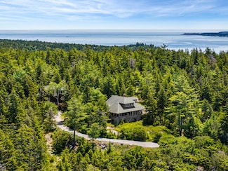 4 Highlands (Northeast Hrbr) Ln, Mount Desert, ME 04662