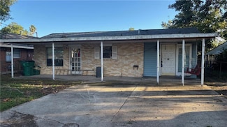 6121 Evelina St, Marrero, LA 70072