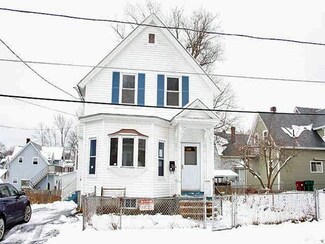 14 Harding St, Lowell, MA 01851