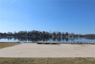 141 E Lake Blvd Unit F2, Mahopac, NY 10541