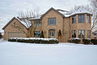 8409 Provence Ln, Willow Springs, IL 60480