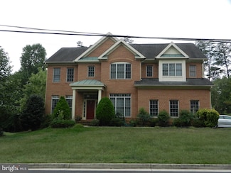 9393 Weirich Rd, Fairfax, VA 22032